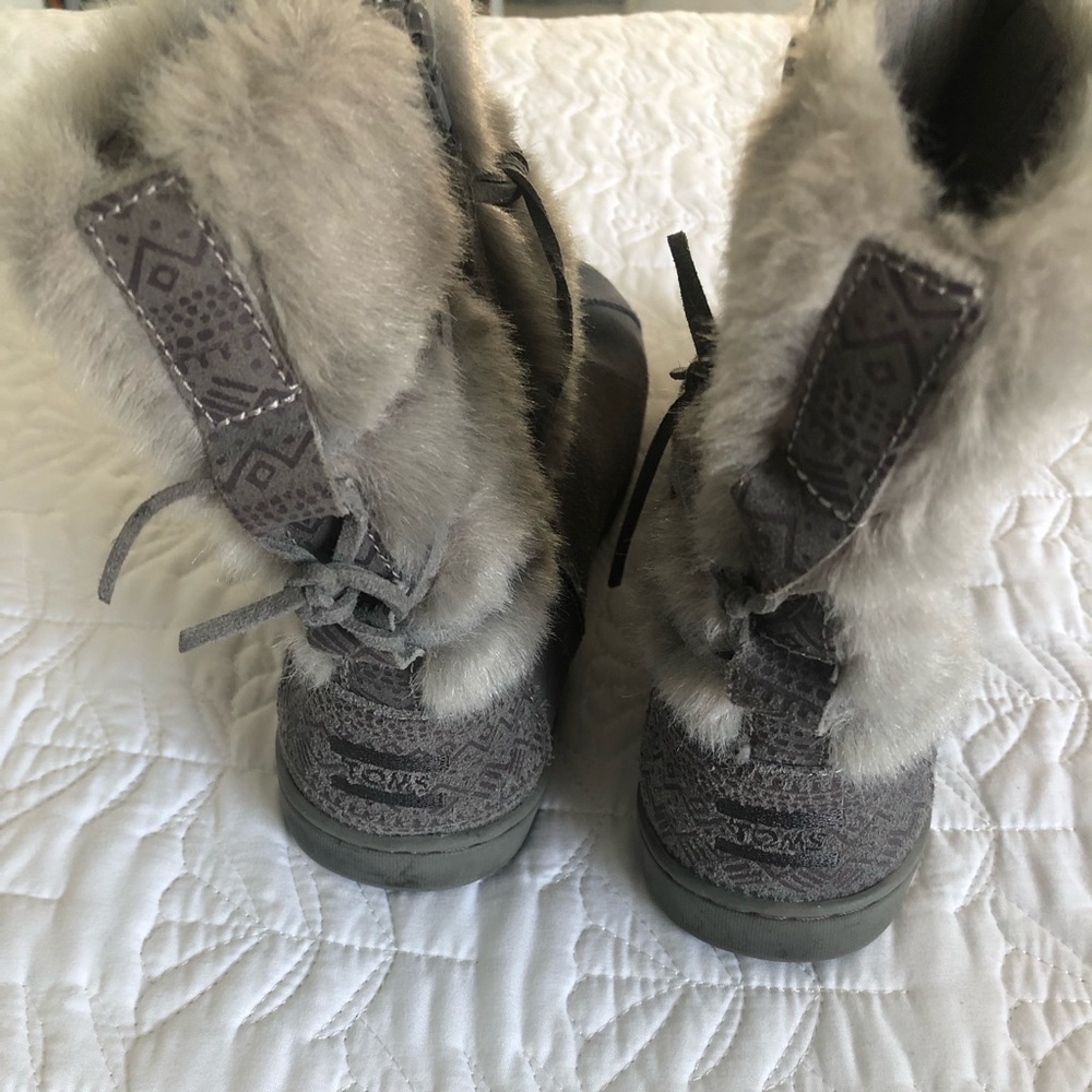 Grey Toms Booties Size US 4 - Picture 5 of 5